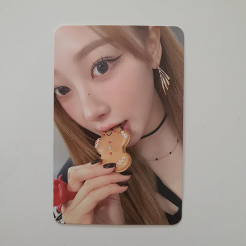 AESPA - PINK CHRISTMAS 2023 PHOTOCARD GISELLE