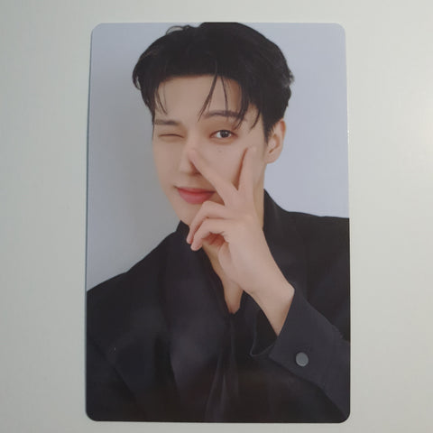 ATEEZ - GOLDEN HOUR PART.1 Album photocard (Wooyoung)