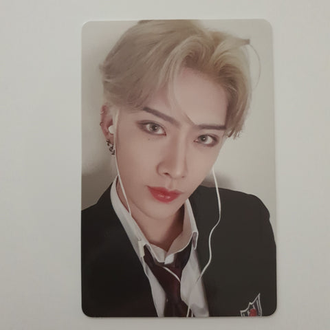 ZEROBASEONE - MELTING POINT PHOTOCARD (Ricky)