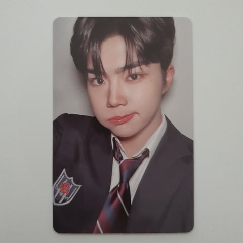 ZEROBASEONE - MELTING POINT PHOTOCARD (Gunwook)