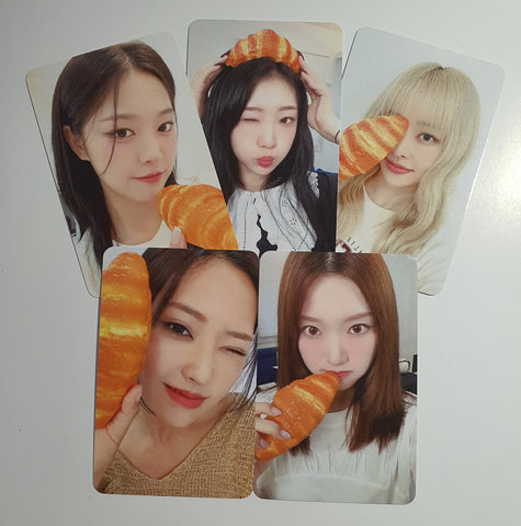 LOOSSEMBLE - OFFICIAL LIGHTSTICK PHOTOCARD (Croissant Vers)