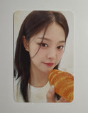 LOOSSEMBLE - OFFICIAL LIGHTSTICK PHOTOCARD (Croissant Vers)