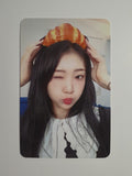 LOOSSEMBLE - OFFICIAL LIGHTSTICK PHOTOCARD (Croissant Vers)