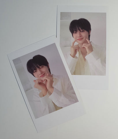 STRAY KIDS - SEASON'S GREETINGS 2024 JYP PHOTOCARD set of 2 (IN)