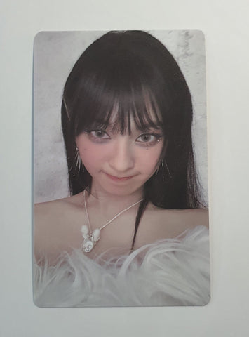 BABYMONSTER - DRIP WEVERSE PHOTOCARD + STICKER (CHIQUITA)