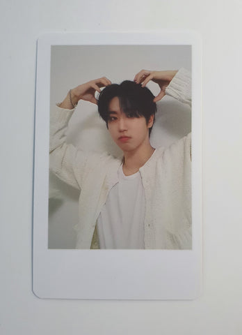 STRAY KIDS - SEASON'S GREETINGS 2024 POLAROID PHOTOCARD (HAN)