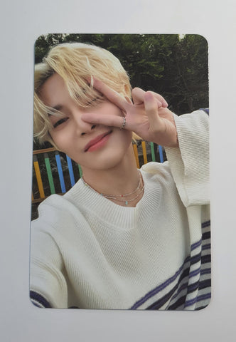 STRAY KIDS - 'STAY IN STAY' IN JEJU PHOTOCARD (I.N)