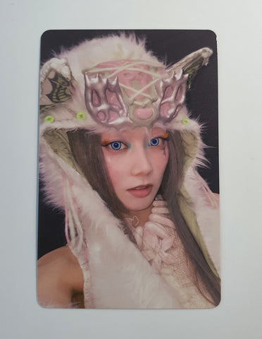 XG - AWE OFFICIAL PHOTOCARD (HINATA)