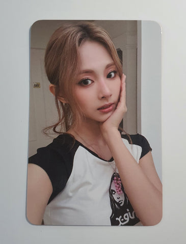 TWICE - STRATEGY WITH MUU PHOTOCARD (TZUYU)