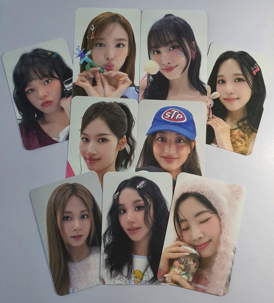 TWICE 2025 SEASON'S GREETINGS COLLECTOR YES24 PHOTOCARD KYYO