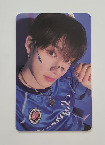 STRAY KIDS - SEASON'S GREETINGS 2025 PHOTOCARD (BANGCHAN)