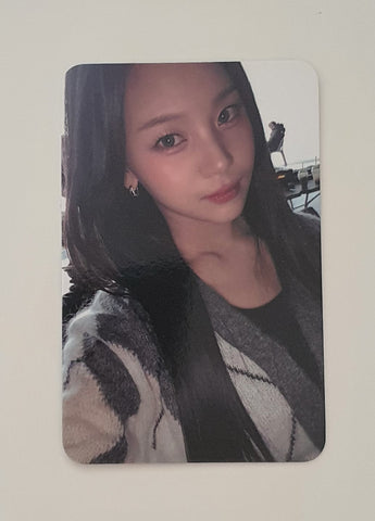 GFRIEND - Season of Memories SOUNDWAVE LUCKY DRAW PHOTOCARD (UMJI)