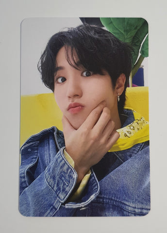 STRAY KIDS - SEASON'S GREETINGS 2023 PHOTOCARD (HAN)