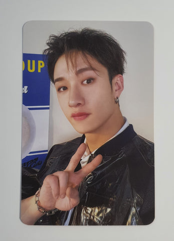 STRAY KIDS - SEASON'S GREETINGS 2023 PHOTOCARD (BANGCHAN)