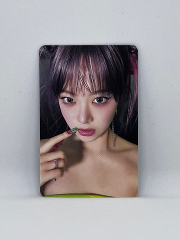 LE SSERAFIM - CRAZY WEVERSE (EUNCHAE) PHOTOCARD