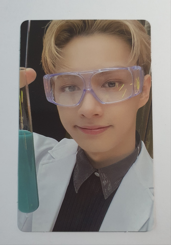 SEVENTEEN - ATTACCA WEVERSE PHOTOCARD (JUN)