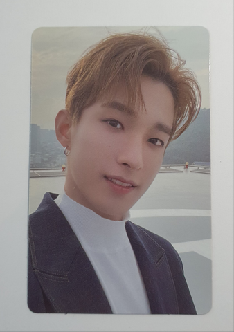 SEVENTEEN - ATTACCA WEVERSE PHOTOCARD (DK)