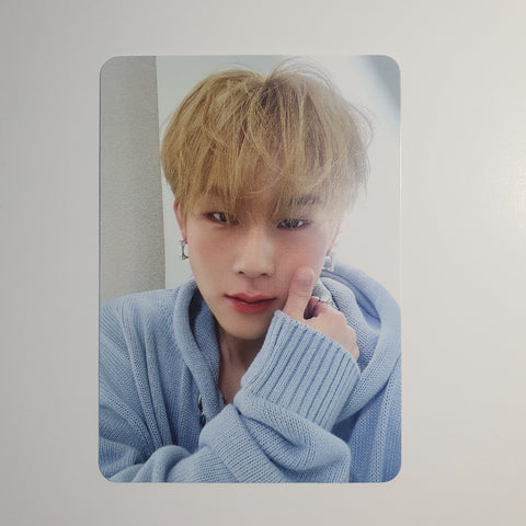 JOOHONEY - LIGHTS OFFICIAL PHOTOCARD